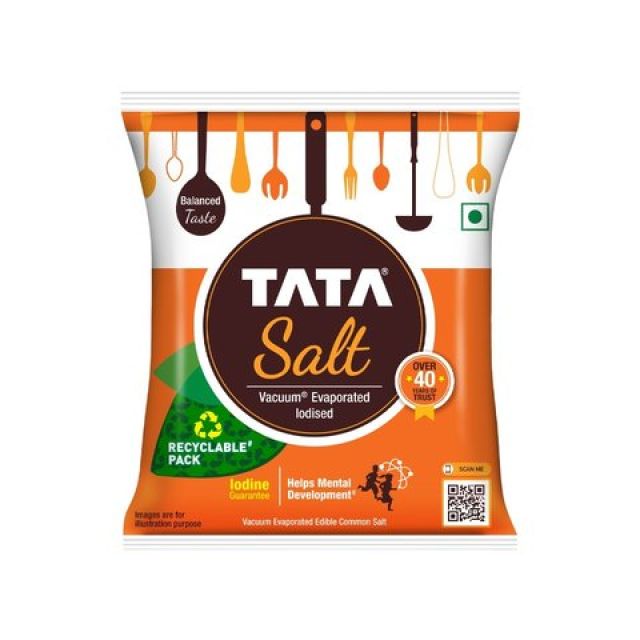 Tata Salt 1 Kg, Free Flowing and Iodised Namak, Vacuum Evaporated, Salt in Fresh