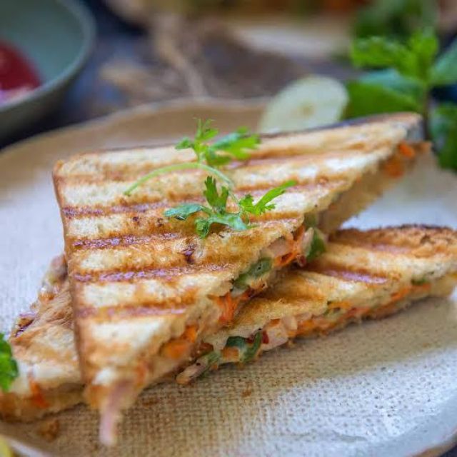 Veg Cheese Grilled Sandwich